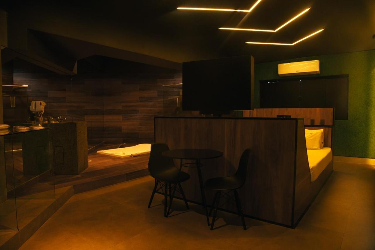 Motel Platinum Londrina Exteriör bild